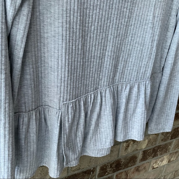 $5 or 3 for $12 | Ruffle bottom Ribbed Tee - Picture 5 of 7